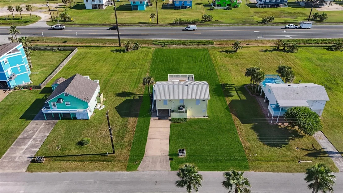 Photo of 16519 Blackbeard Road