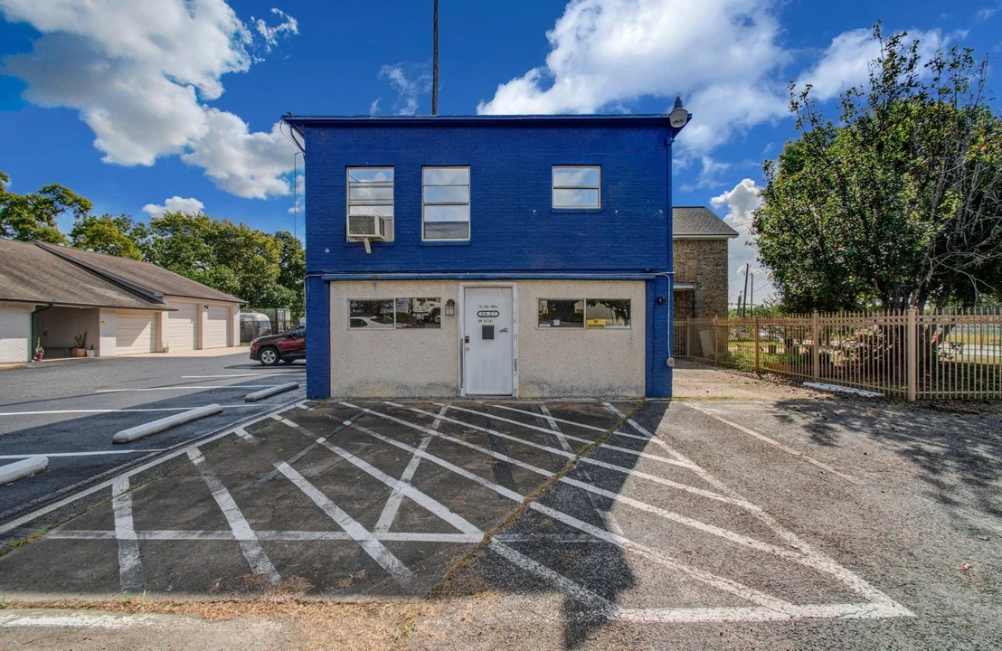 Photo of 3427 Federal Road