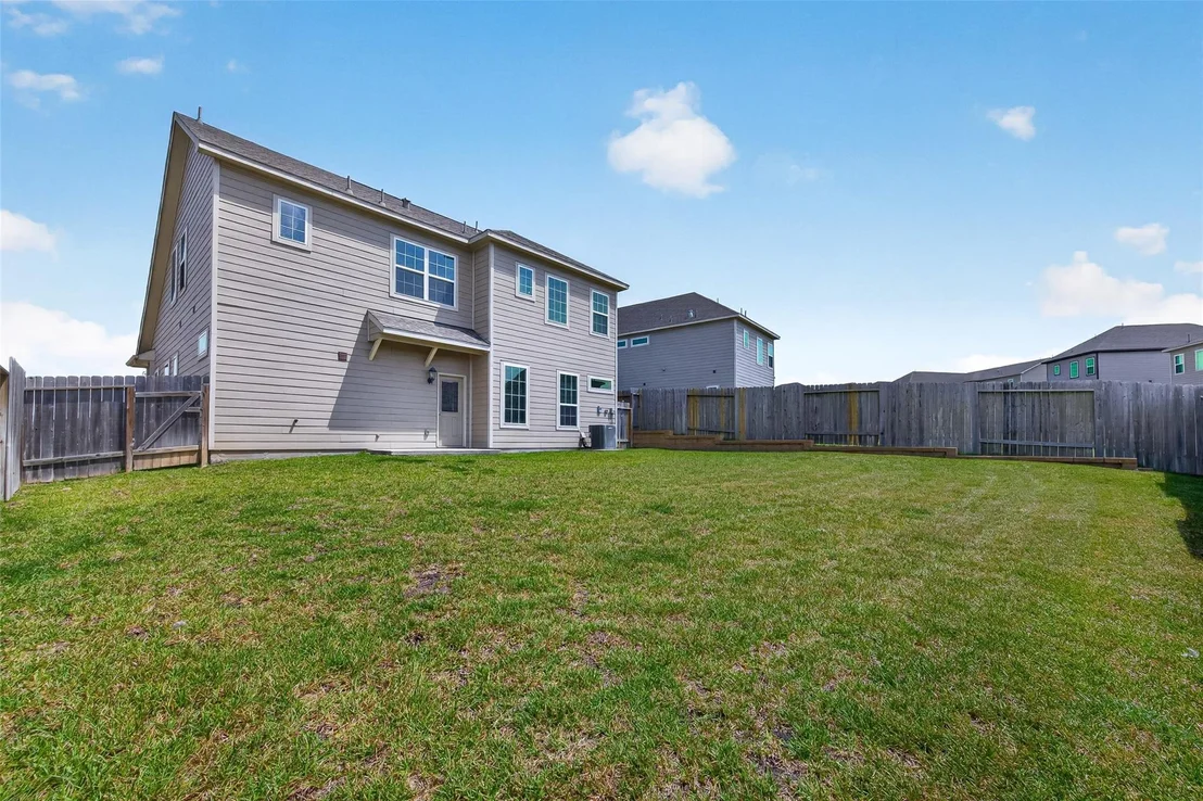 Photo of 18724 Crescent Trails Circle