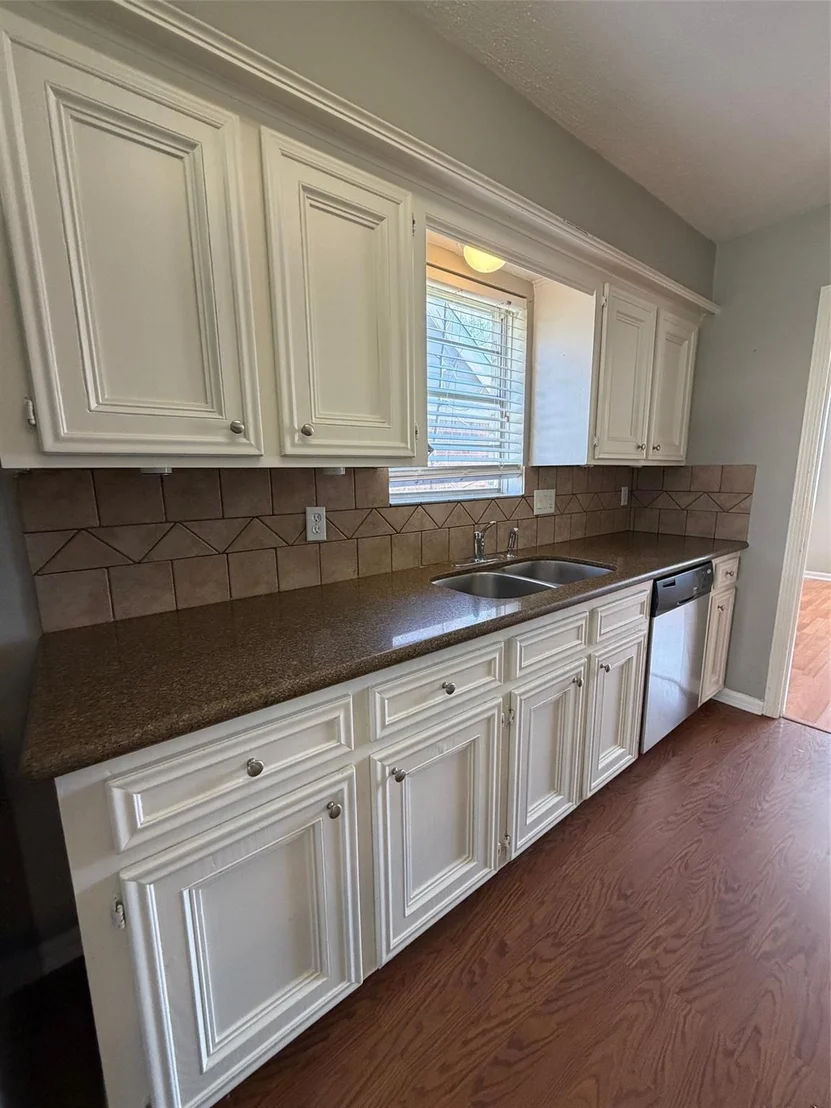 Photo of 21406 Park Royale
