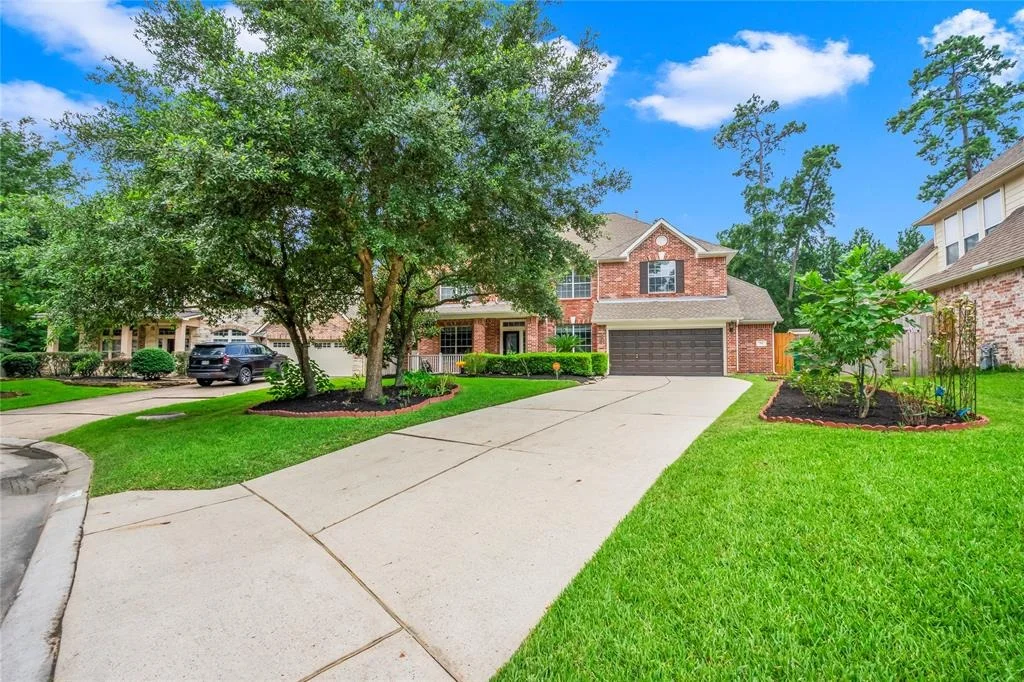 Photo of 70 Fulshear Court