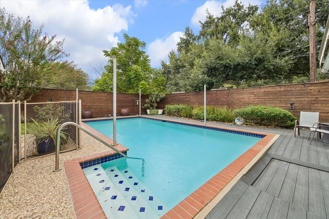 Photo of 5402 Valkeith Drive