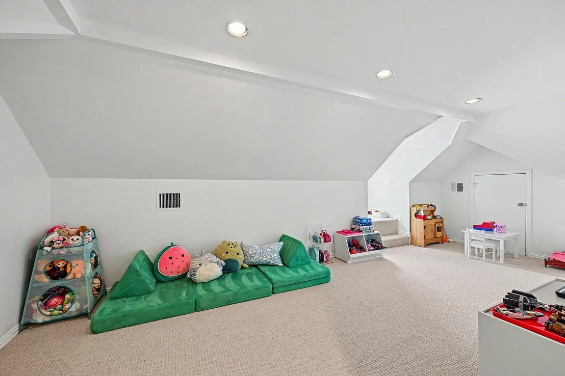 Photo of 5808 Fordham Street