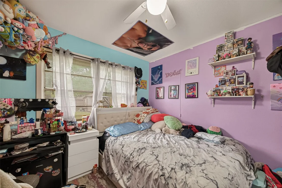 Photo of 2111 Hickory Lane
