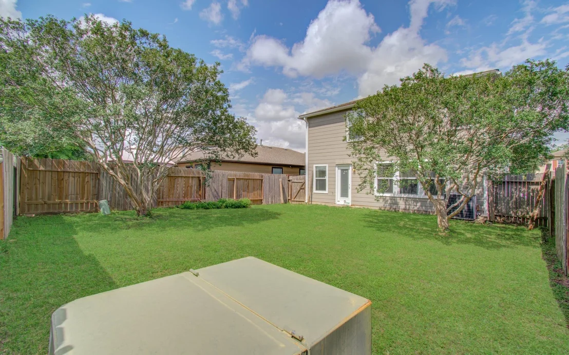 Photo of 16319 Kendons Way Lane