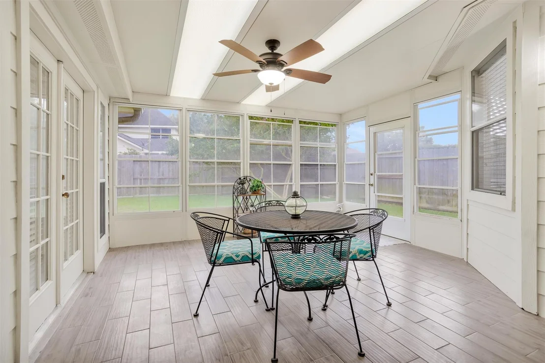 Photo of 6031 Skyhaven Lane