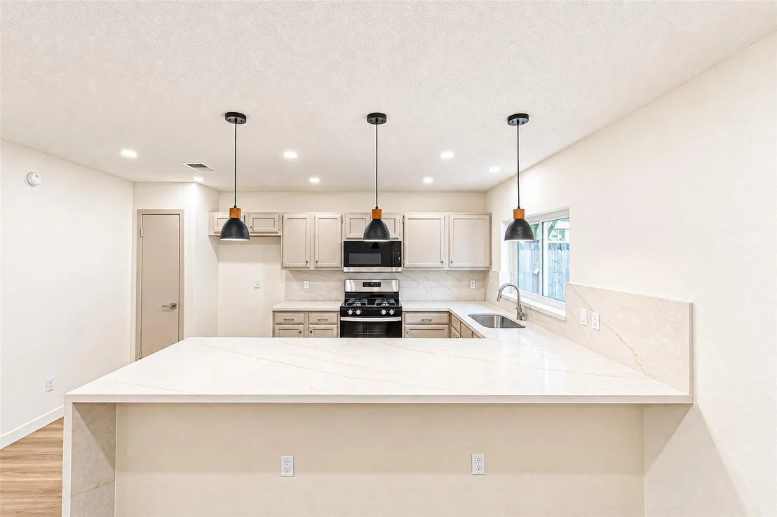 Photo of 18015 Brooknoll Drive