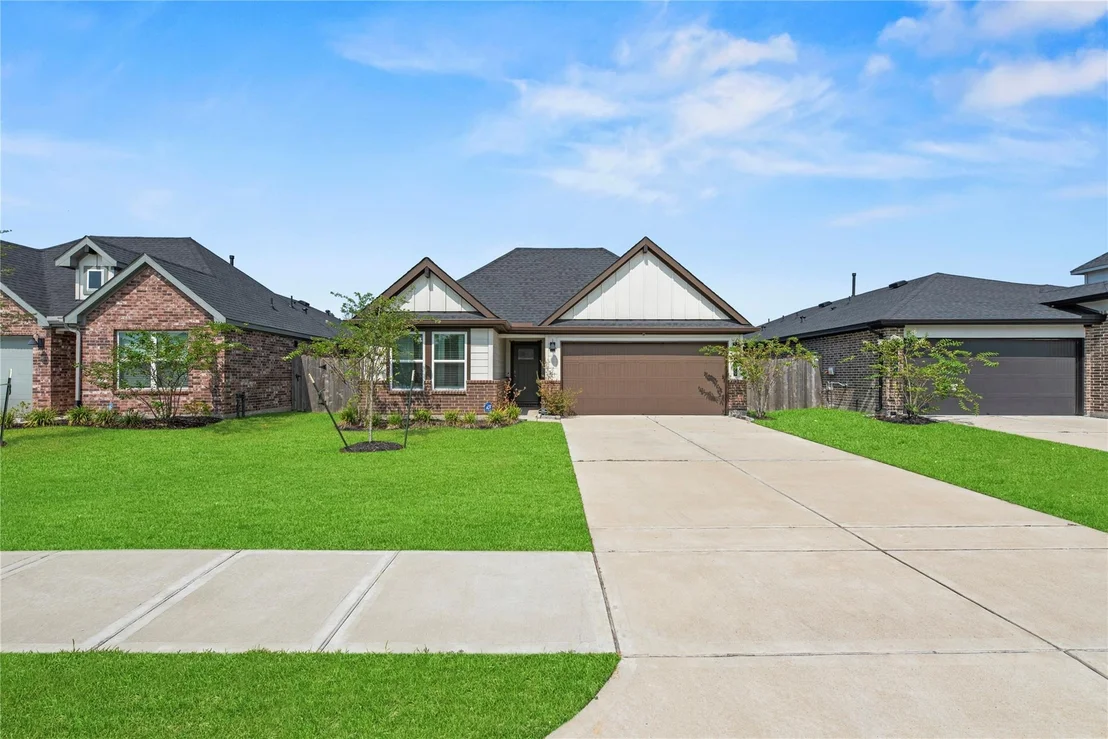 Photo of 5010 Pine Haven Lane