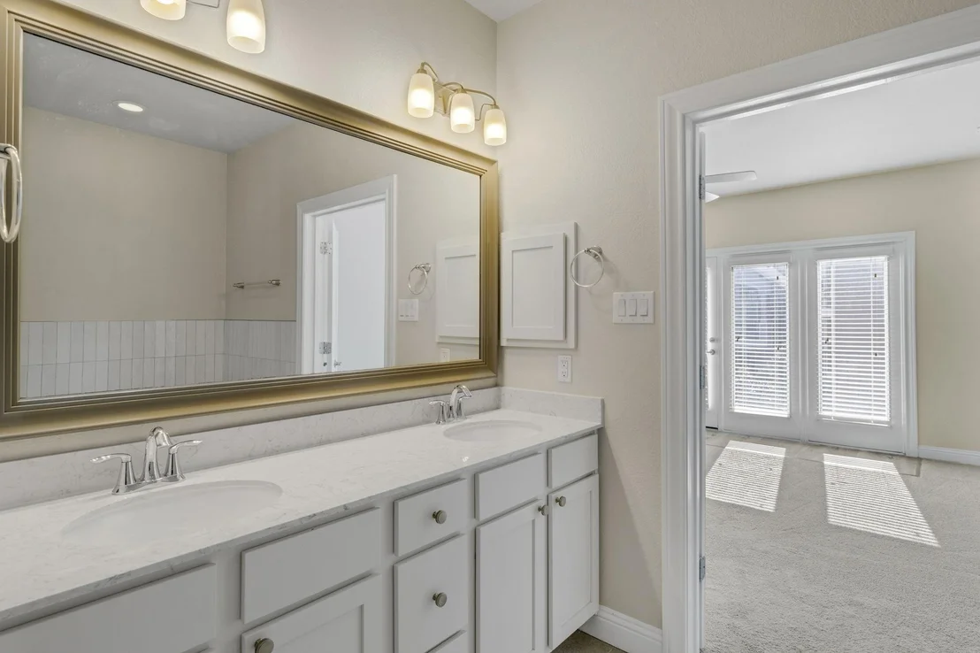 Photo of 1002 Shepherd Oaks Drive