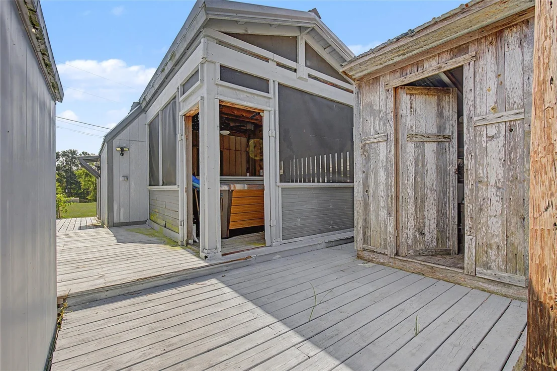 Photo of 149 E Austin Avenue