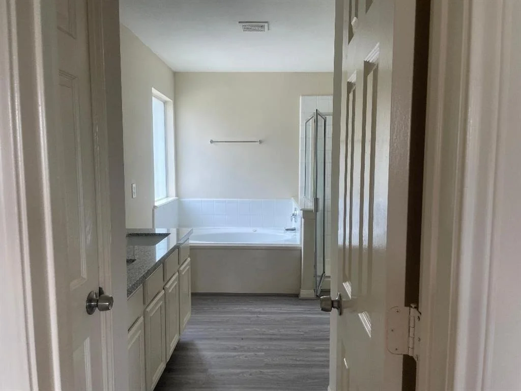Photo of 5918 Fergis Drive