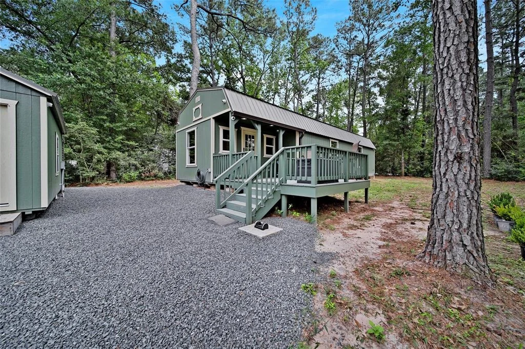 Photo of 8991 Mann Lane