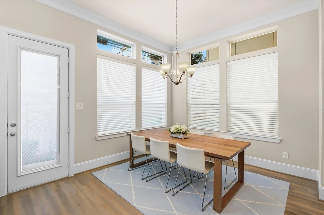 Photo of 1415 Devonshire Manor Lane
