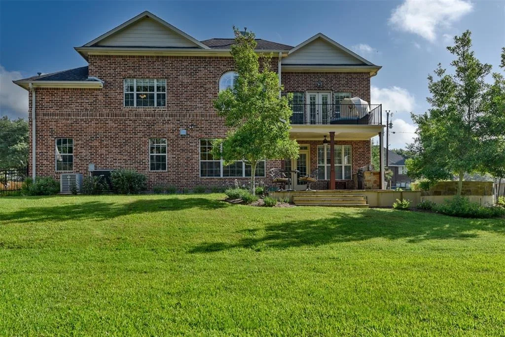 Photo of 3101 Creekside Drive