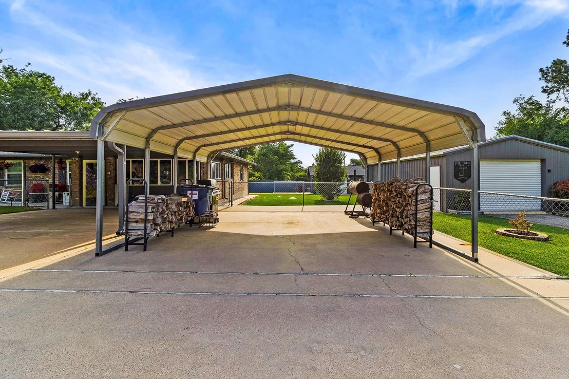 Photo of 188 Huckleberry Road
