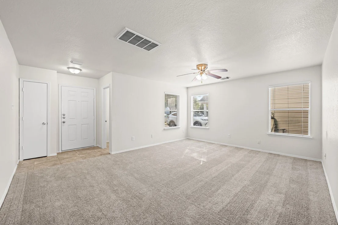 Photo of 11422 Log Cabin Lane