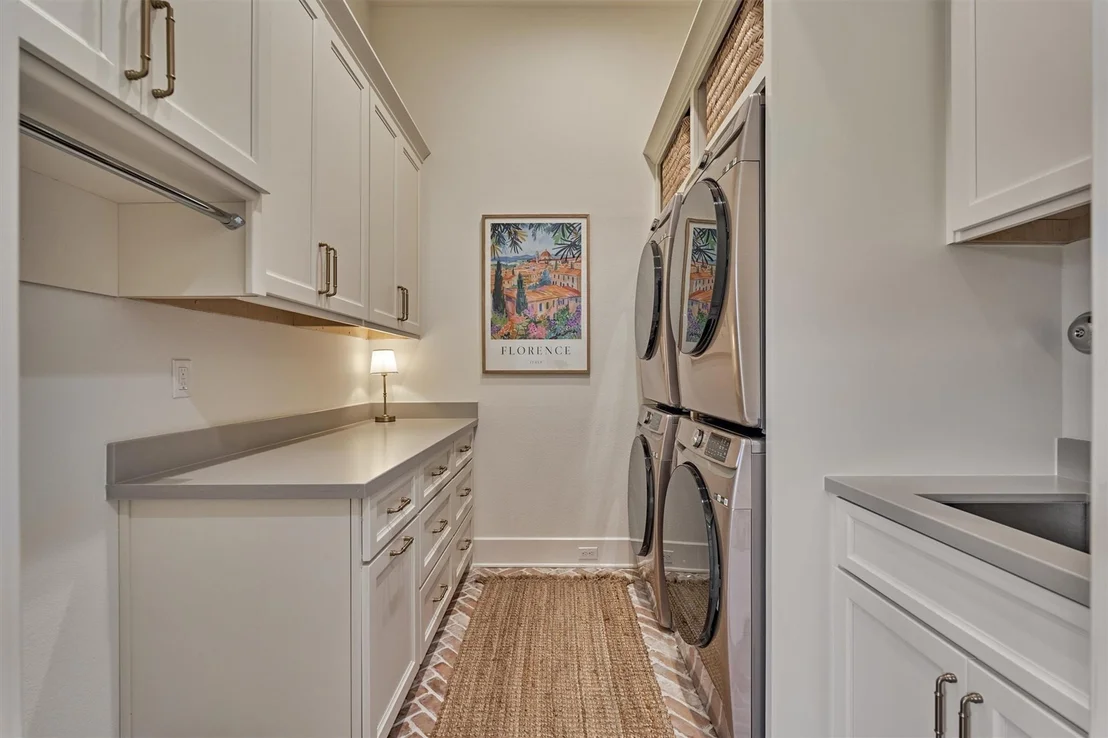 Photo of 7715 Morgans Pond Court
