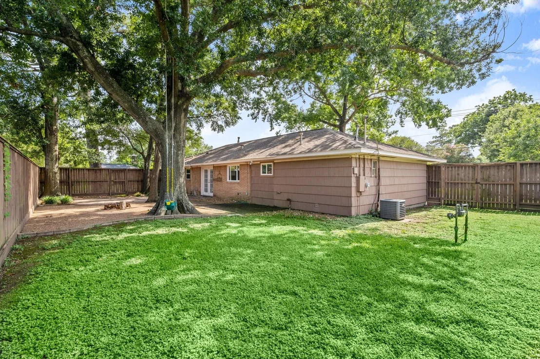 Photo of 2218 Stonecrest