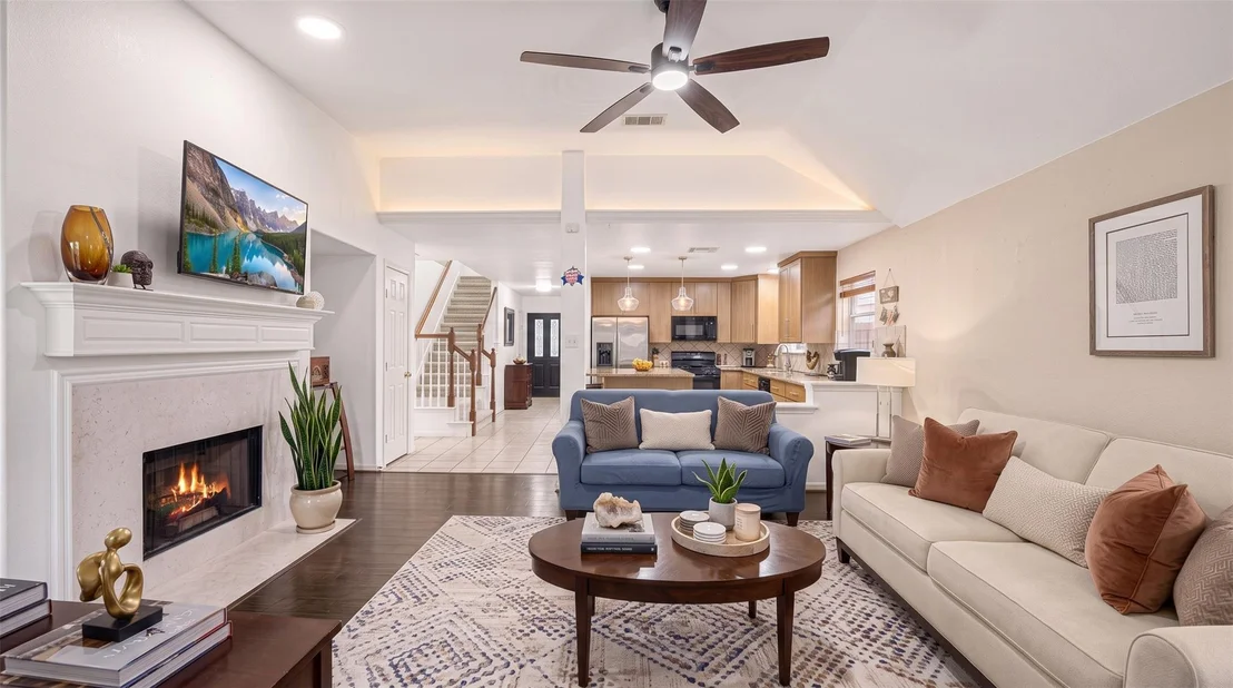 Photo of 202 W Misty Dawn Drive