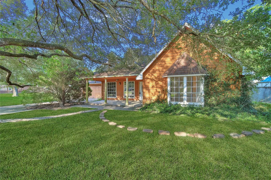 Photo of 16107 Escher Road