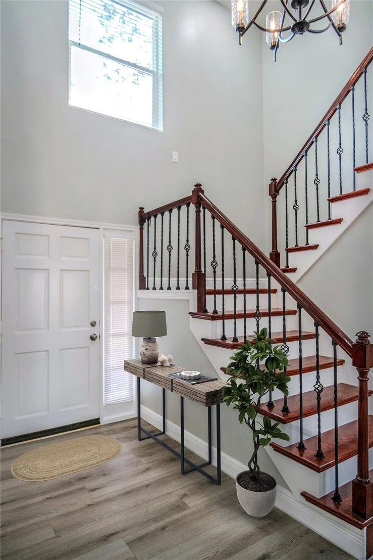 Photo of 15202 Delbarton Drive