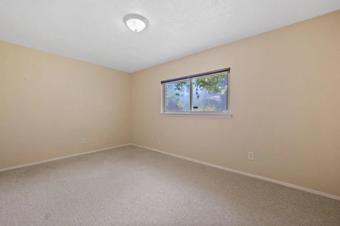 Photo of 19907 Lions Gate Drive