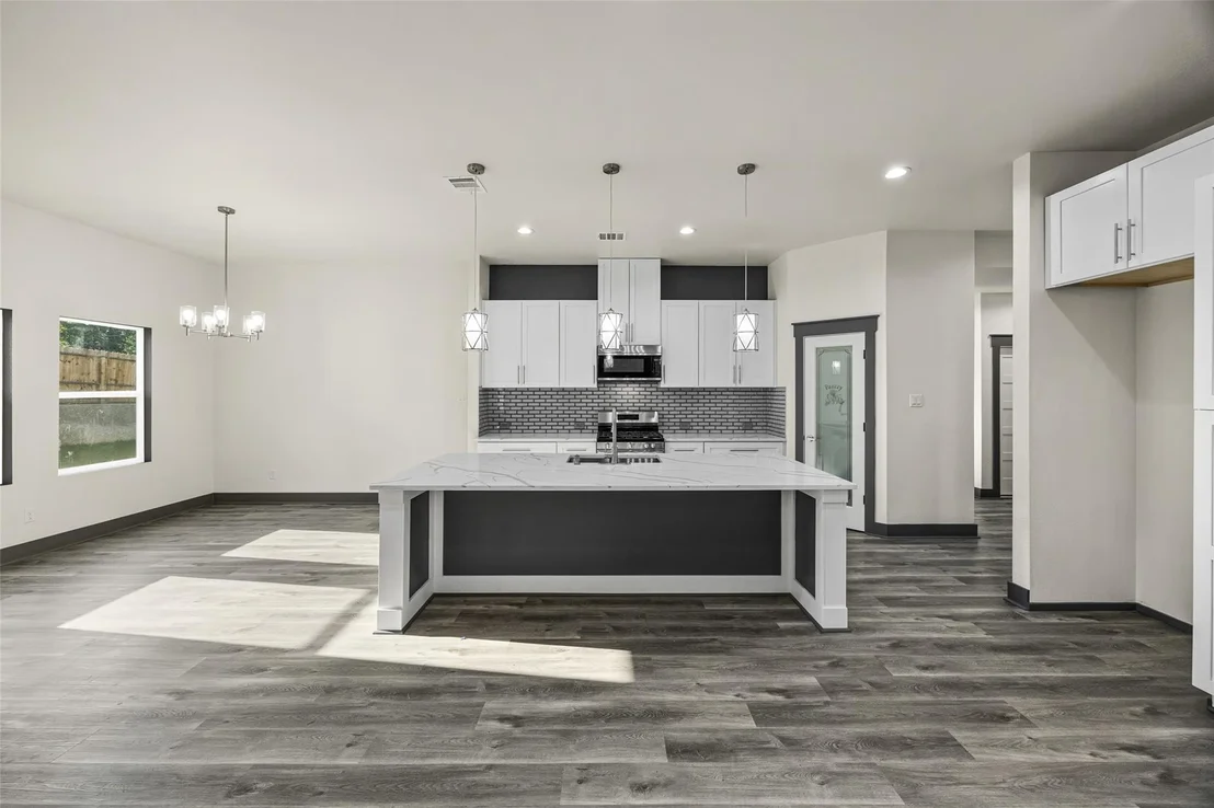 Photo of 87 Lakeway Ct Court