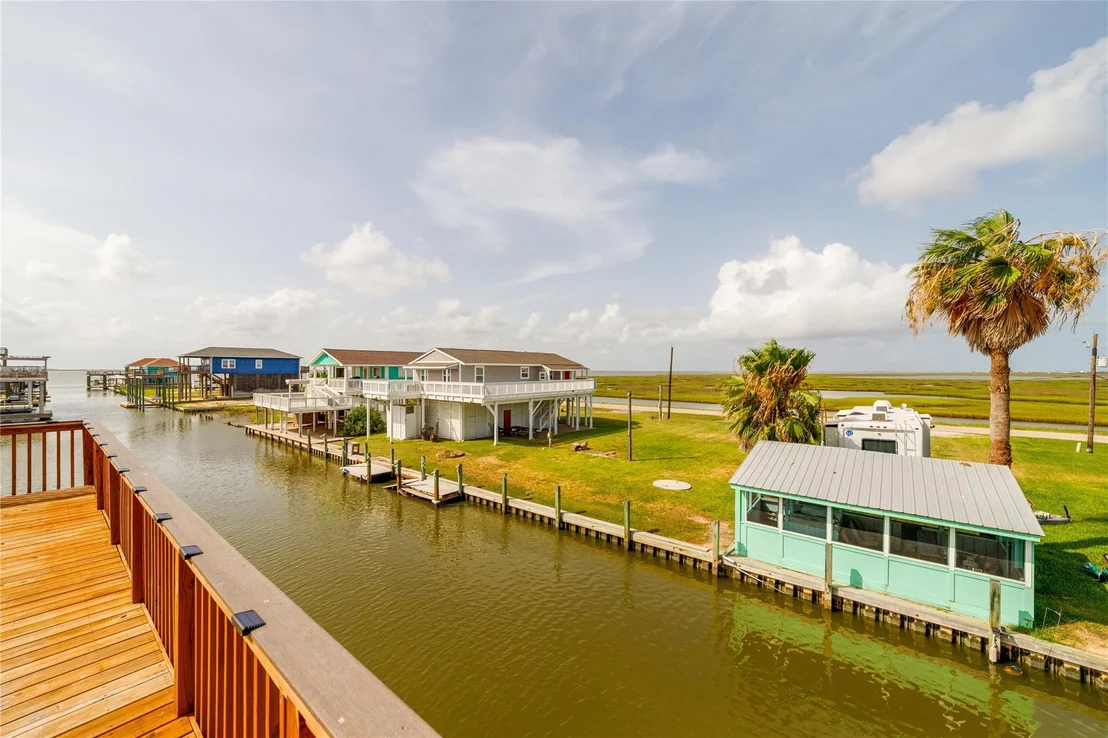 Photo of 708 Dolphin Dr