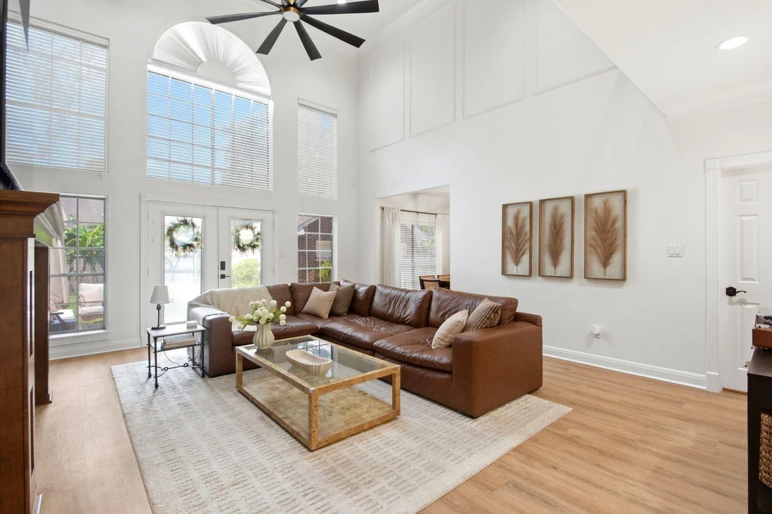 Photo of 1846 Raintree Circle