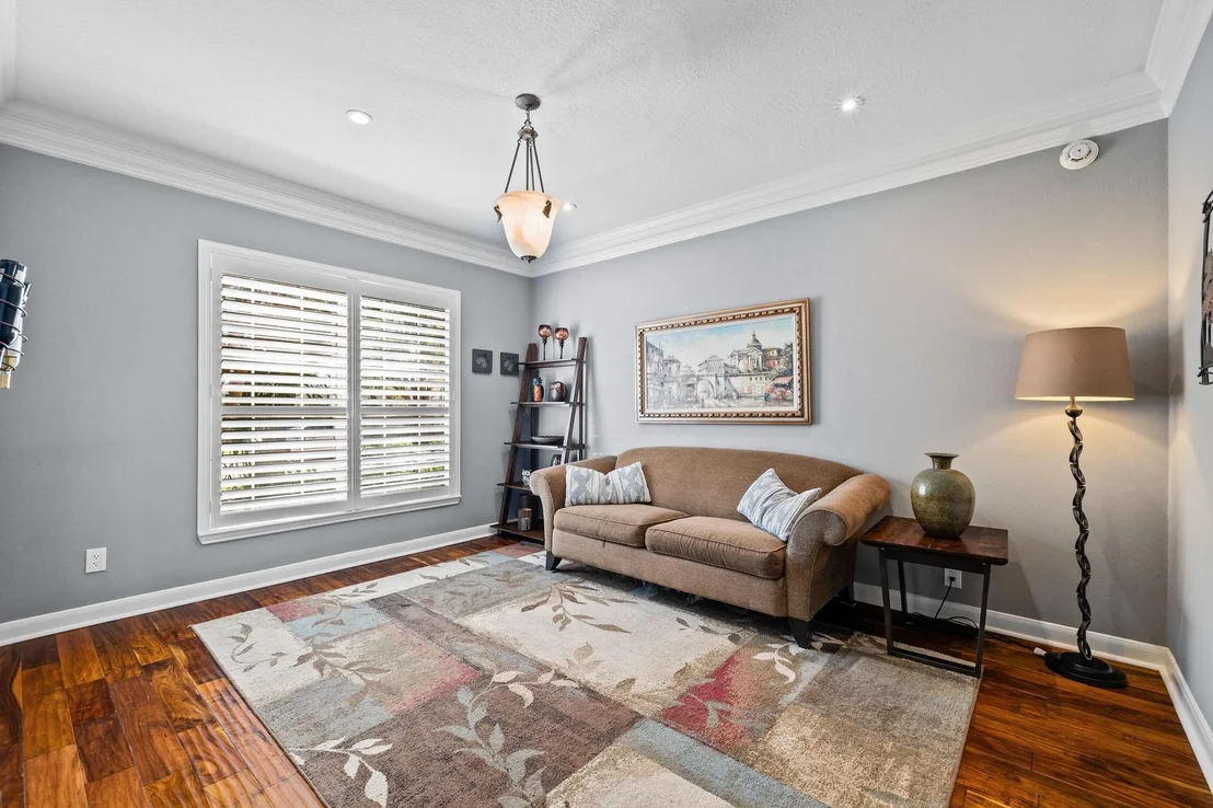 Photo of 2823 Irvington Drive