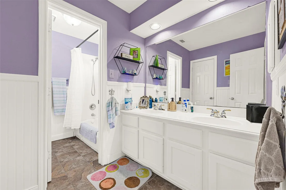 Photo of 4110 Walnut Pond Drive
