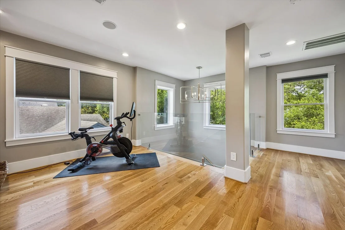 Photo of 4344 Clay Street