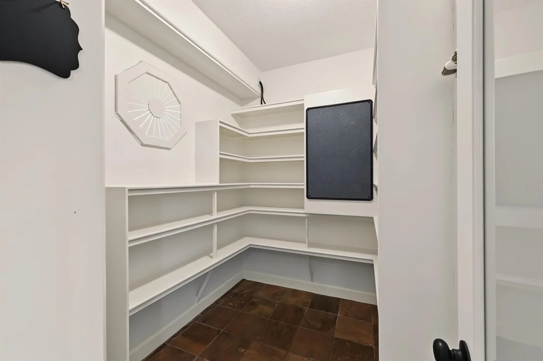 Photo of 10933 Lake Forest Drive