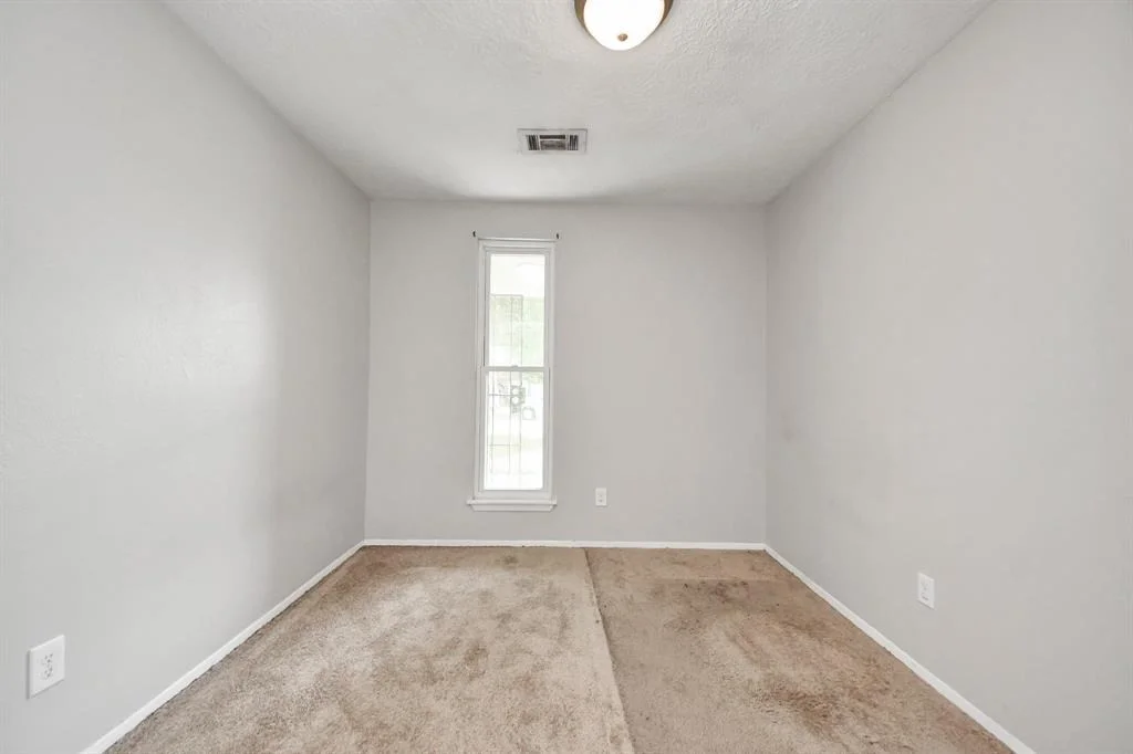 Photo of 12610 Chiswick Road