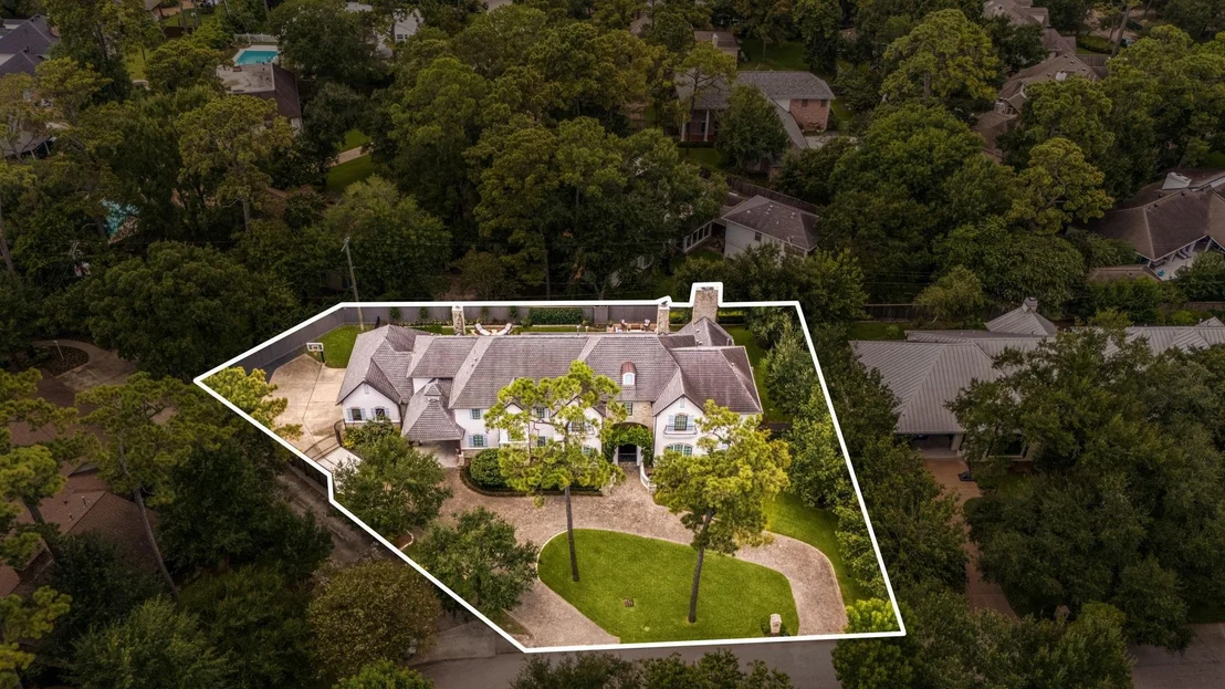Photo of 21 Carolane Trail