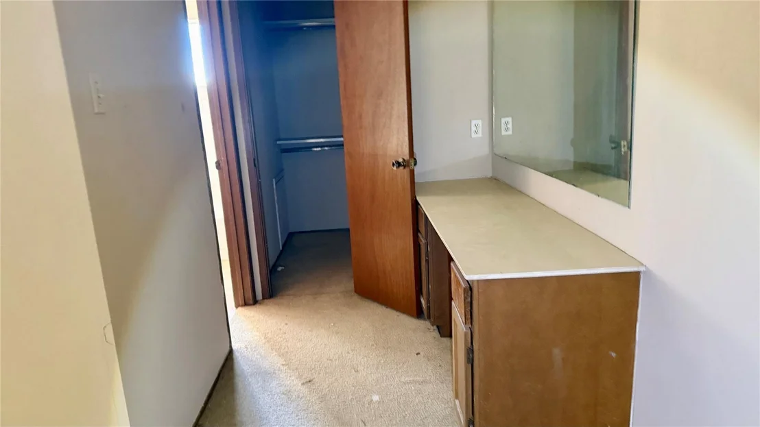 Photo of 7523 La Place Drive