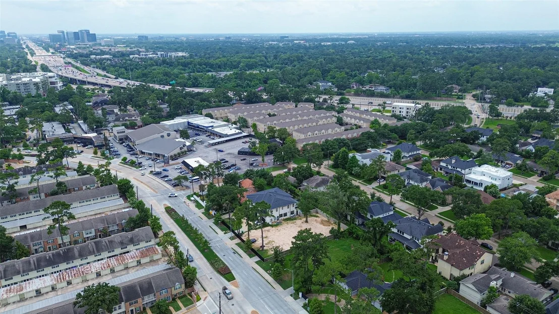Photo of 12715 Memorial Drive