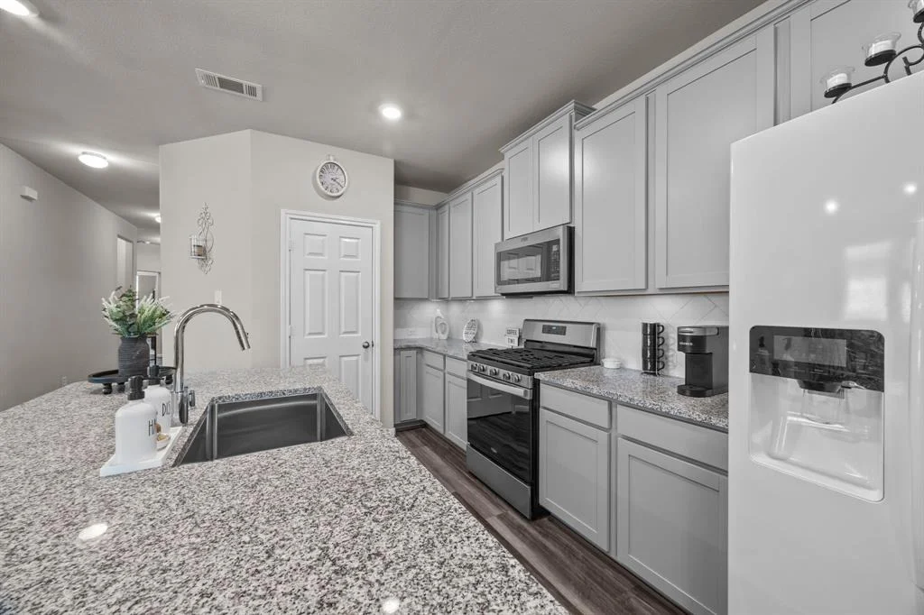 Photo of 2113 Sand Lily Drive