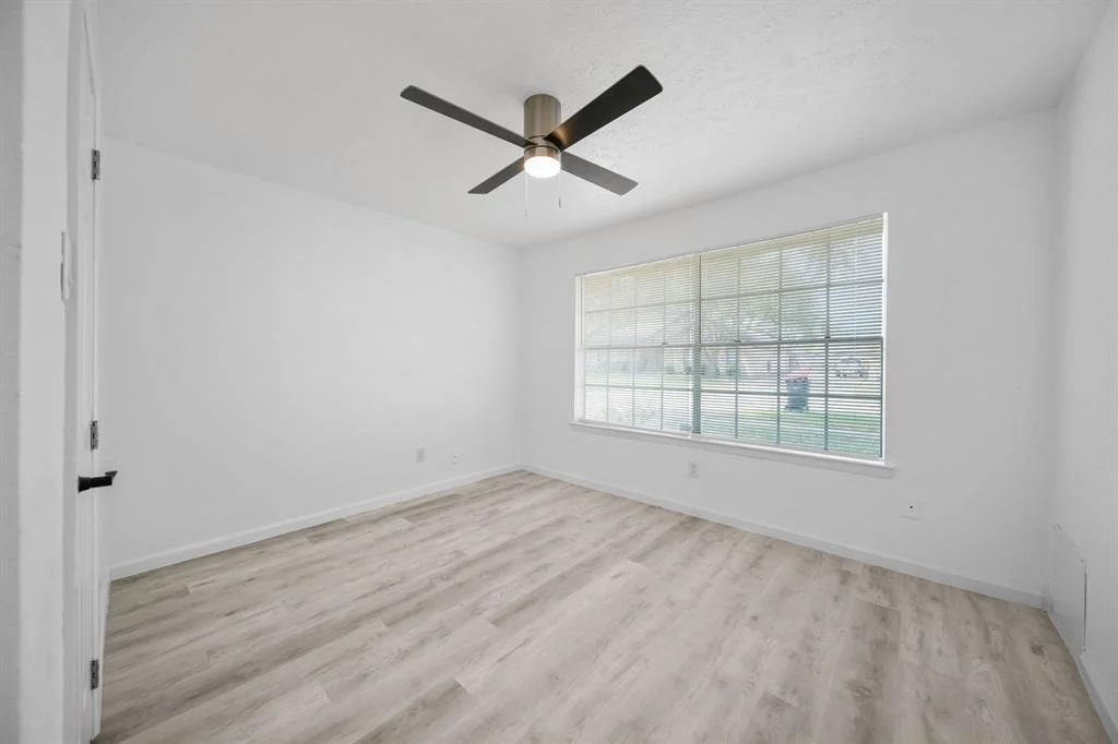 Photo of 19207 Woodglen Drive