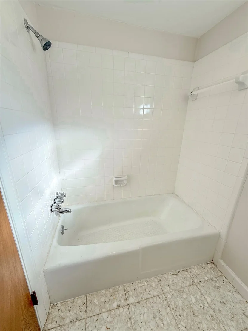 Photo of 104 Iris Street