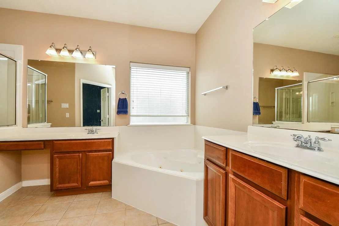 Photo of 13207 Hampton Bay Drive