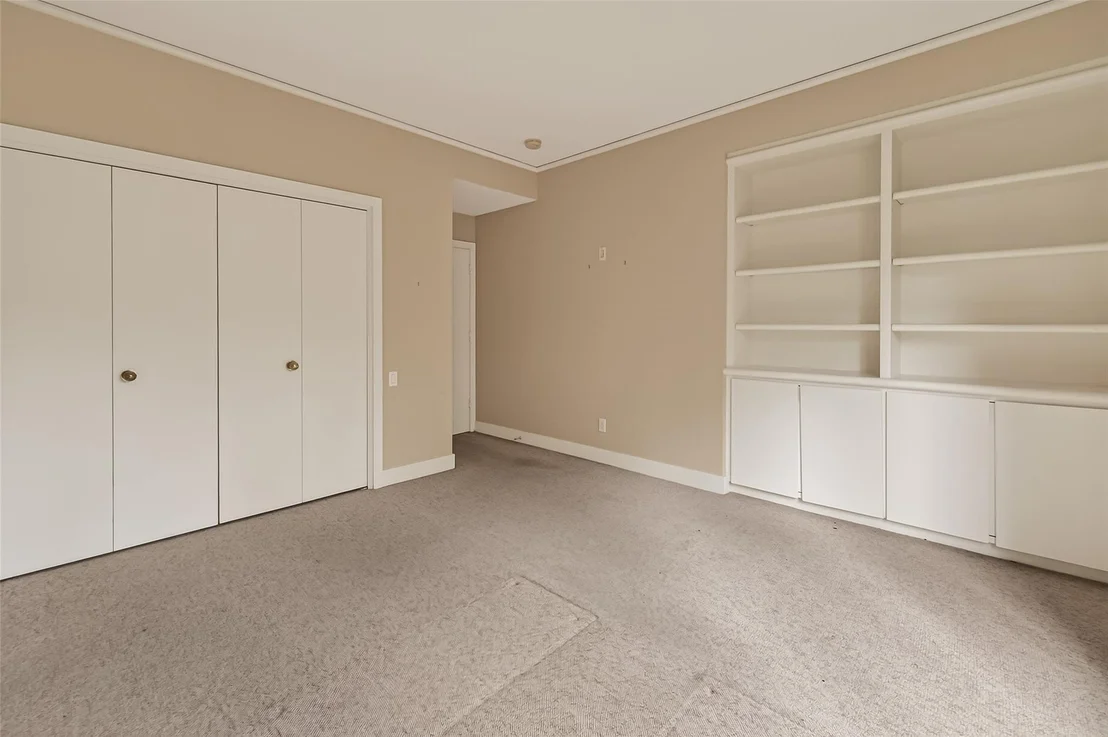Photo of 315 Sugarberry Circle