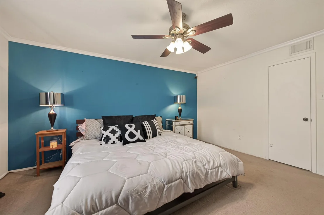 Photo of 10014 Walnut Glen Drive