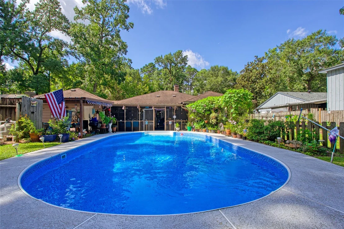 Photo of 2549 River Ridge