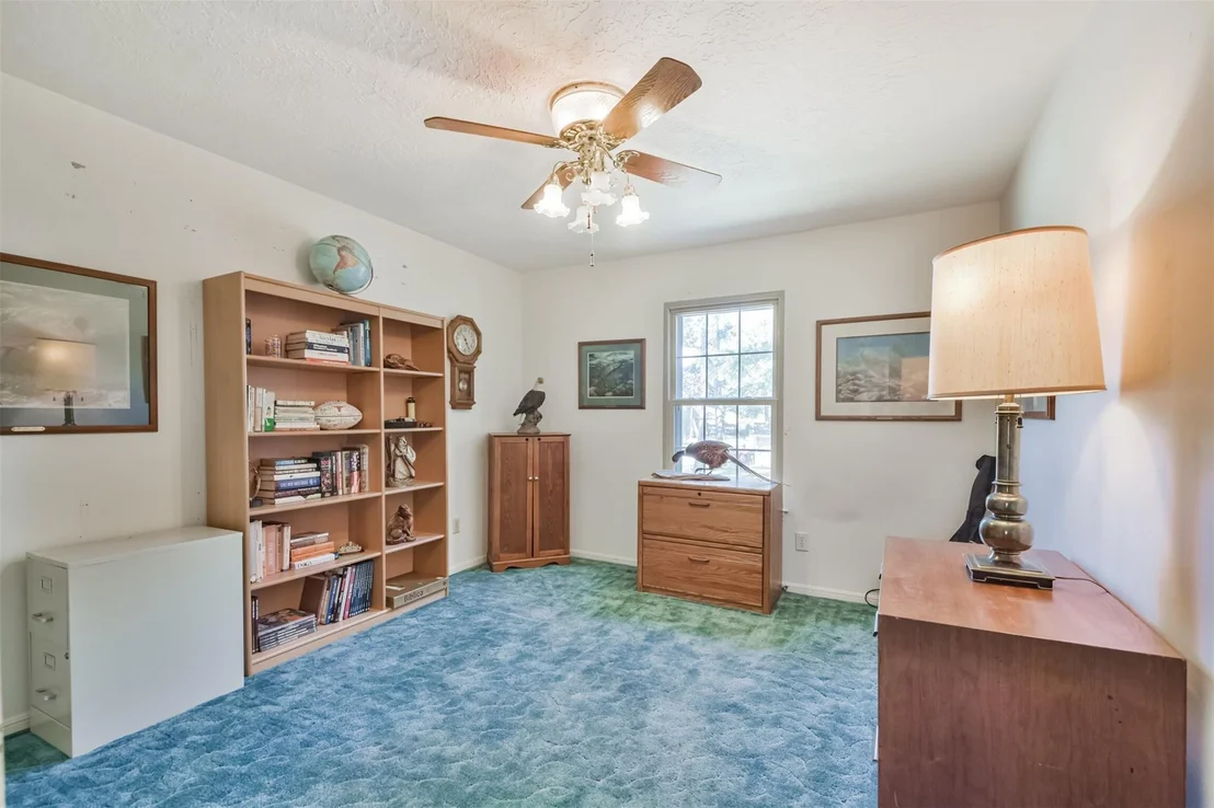 Photo of 1602 N Hollow Drive