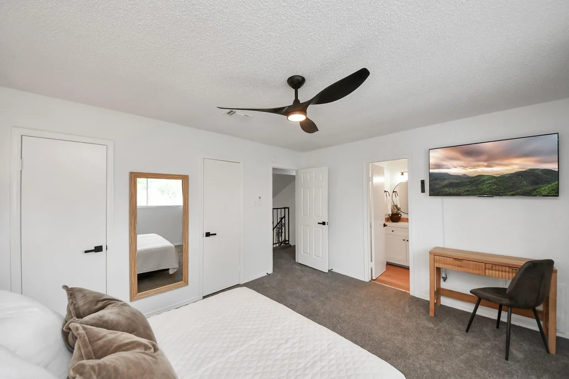 Photo of 8631 Valley Ledge Drive