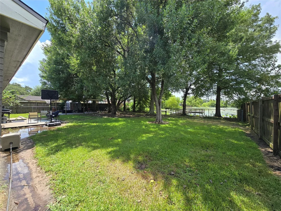 Photo of 138 N Lake Drive