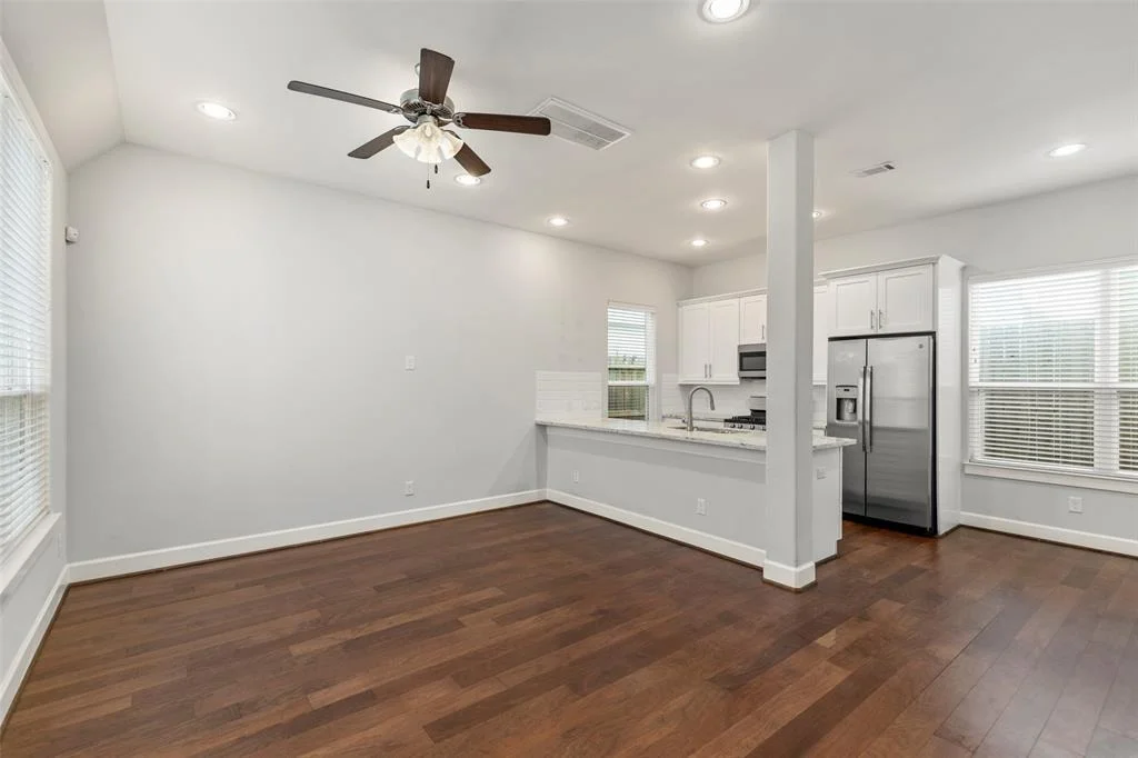 Photo of 615 Link Road