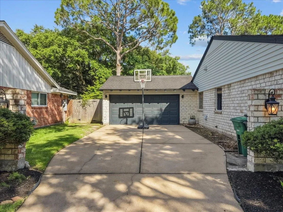 Photo of 1630 Bowline Road