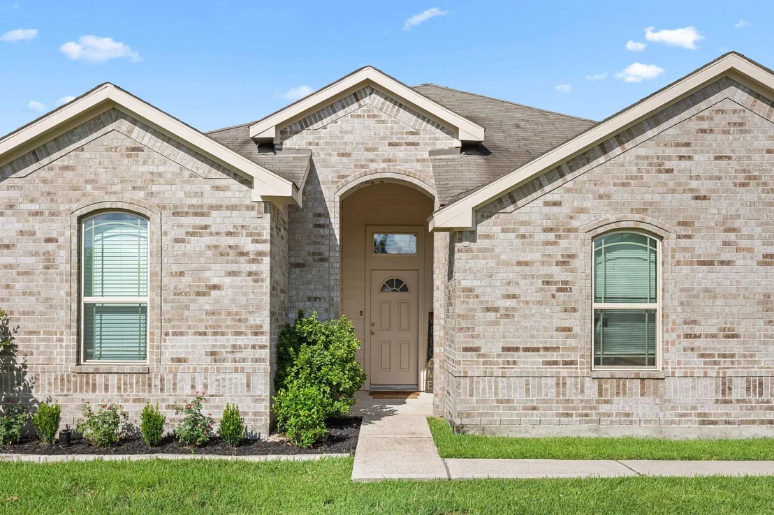 Photo of 105 Sam Drive